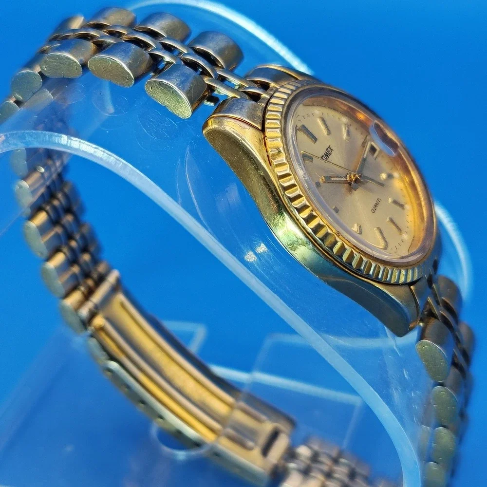 Vintage 1992‎ Timex Presidential Date Flute 25mm Women's Quartz Watch Size 6.5